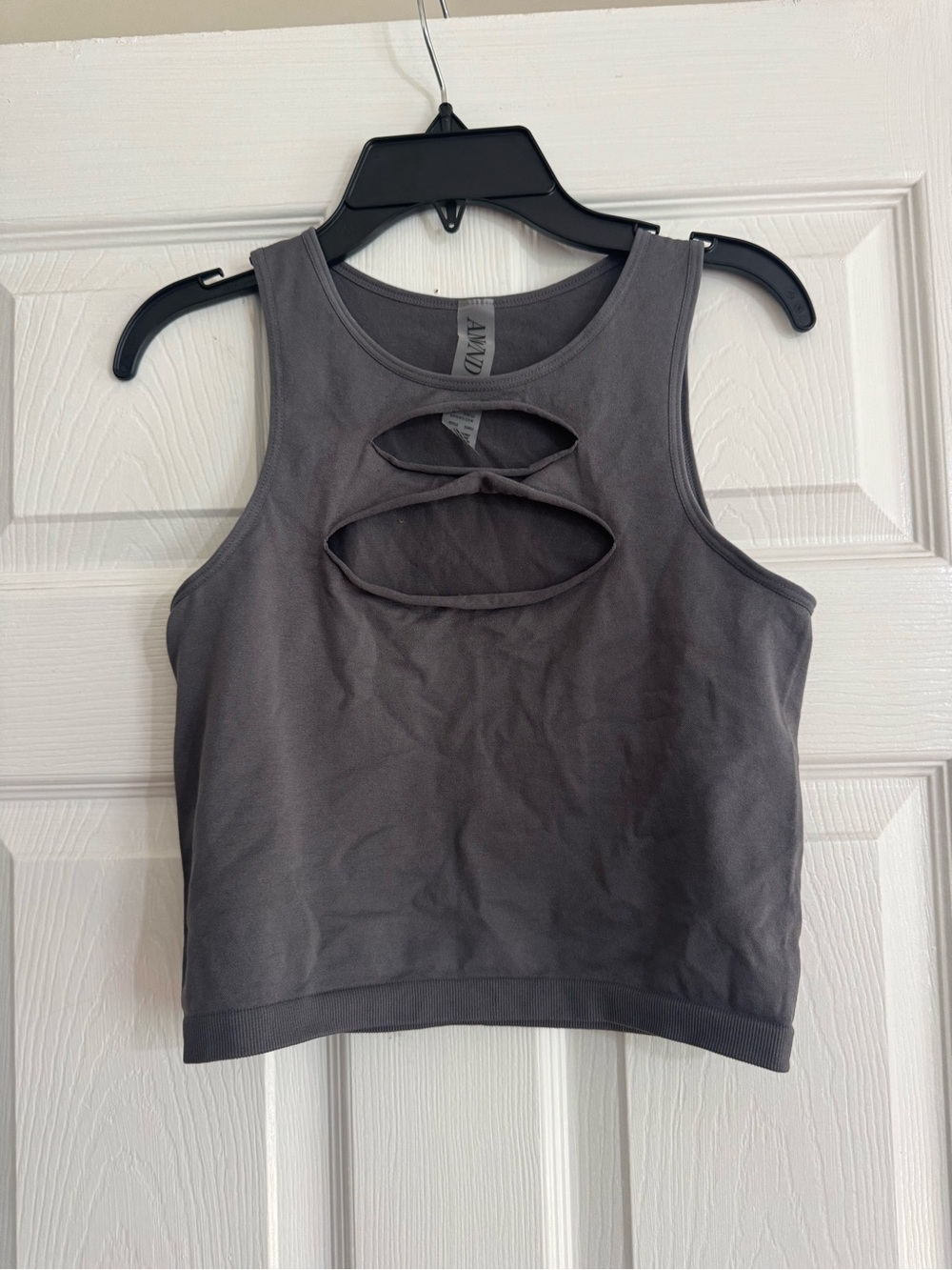 Andwnd Gray Cutout Crop Tank Top